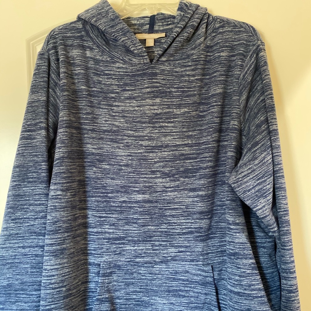 Hooded pullover